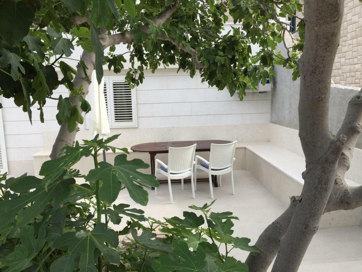 Апартаменты Fig Tree Повляна Экстерьер фото